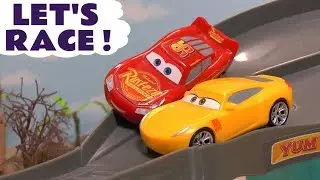 Cars 3 McQueen and Cruz Ramirez Toy Car Knockout Racing
