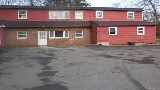 14 Maurice Lane, New Windsor, NY Presented by George Koudounas.