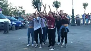 Flash Mob, proposta di matrimonio a San Martino (Napoli)