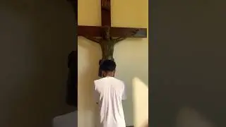 JESUS LOVES YOU 🥰😍 GOD IS GOOD 😘 #iloveyouimissyou #teamojesus #young #sakristan #holycross #man