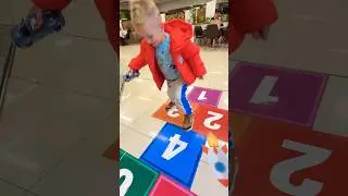 Theo Learns Numbers From 1 to 10 #shorts #learning #numbers #kevinundtheo