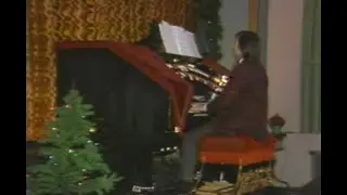 Tyler Engberg Holiday Pipes Wurlitzer Organ Concert Clip - Fargo Theatre - Fargo, ND - 09 Dec 1985