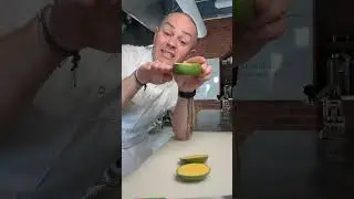 How to cut a mango #howto #cheftips #culinaryschool #mango #fruit #fruitcutting #everydayisfeastday