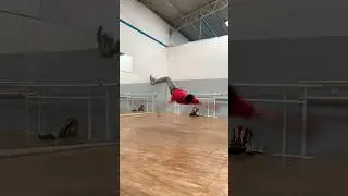 As&iacute; se entrena en GDL 🇲🇽 #hiphop #rap #music #baile #breaking #powermoves #remix #song