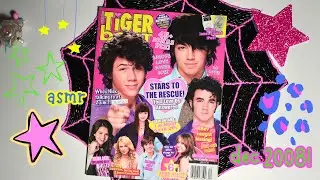 Going through a Magazine from 2008 | Tiger Beat | 2000s Nostalgia | ASMR