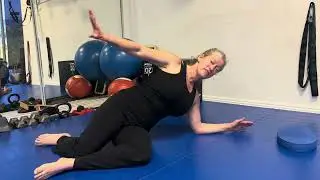 Brain&ndash;Body Connection Flow | Gentle Cross-Body Movement for Coordination & Core Awareness
