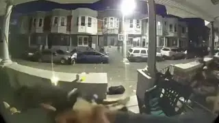 Cámara de vigilancia capta mortal intercambio de disparos