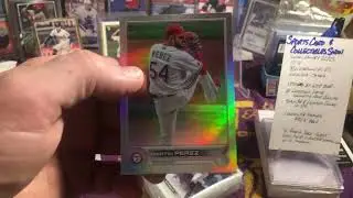 Hangers are bangers!! 2022 topps update baseball         Low # rookie auto 🤩🤩Coming card show news