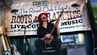 Eightball Aitken live at The Royal Oak