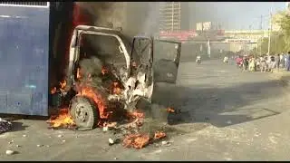 Tense situation in Pakistan Karachi after Imran Khan arrested. @digismasher #imrankhan #pakistan