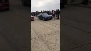 e36 330 vs e30 325 turbo
