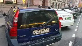 Volvo XC70 Rear wiper in action