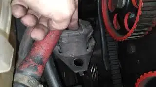 tirando a bomba d'água do Fiat Tempra
