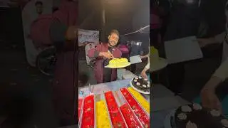 The man Fresh cake selling of Dhaka #food #streetfood #foodie