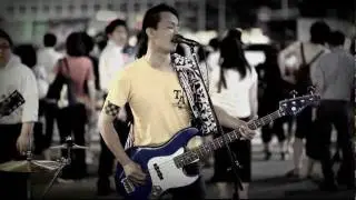 Crazy Punk rock band on the streets of Tokyo - Canon 5D MKll