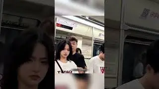 Она выбежала из метро от стыда 🥹