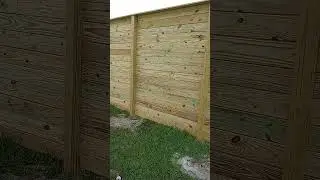 Horizontal Privacy Fence 8ft Tall w/ Cap