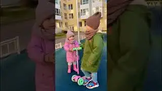 Should mothers help? #children #filaretiki #shorts