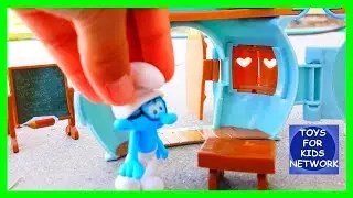 Let's Play Smurfs The Lost Village Mushroom House Playset with Brainy Smurf Figure Toys For Kids
