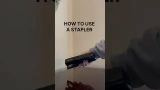 HOW TO use a Swingline 747 black stapler. #howtoqueen #shorts