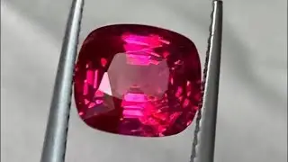 Gorgeous Burmese Gemstones directly from Myanmar #jade#rawgems#jewelry#sapphire#Ruby#Emerald#gem