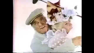 Bob Hope teaches Sandra Palmer how to play golf!