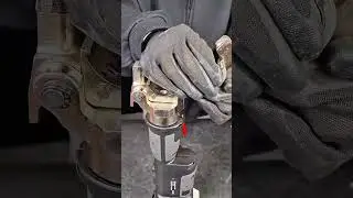 Lithium straight-handle lightweight hydraulic pliers, equipped with continuous crimping function...