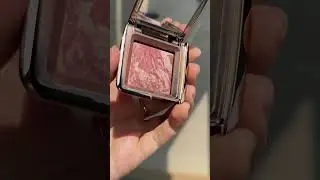 My lovely blush from Hourglass ❤️🤗 Mood exposure is the shade of this gem 🫶