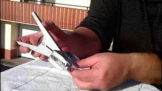 Die Zangenfalle von Maulwurfraus.de - Ihr Shop f&uuml;r Maulwurffallen und W&uuml;hlmausfallen.