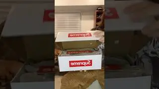 Supreme &times; Swarovski &times; Vans 