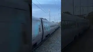 Another wicked horn show at new Carrollton #acelaexpress #railroad #amtraktrain #amtrak #railhead ￼