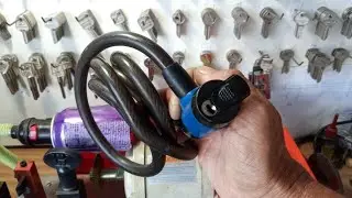 Como abrir cadeado de moto #curso #chaveiro #manutenção #fechadura