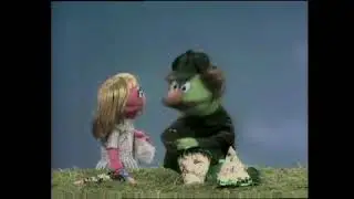Classic Sesame Street - Prairie Dawn Sherlock Hemlock Twiddlebug Mystery Take 2 1970