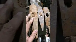 Fixing up a bouquet of Hammers #hammer #diy #restoration #vintagefinds #blacksmith