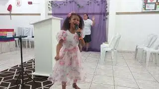 Deus usando a criança Aghata Sophia tremendamente! Veja 😱😱😍