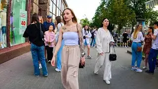 [4K] Kyiv streets Wandering beautiful Ukraineian girls