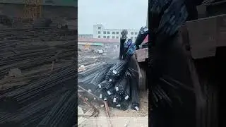 Bending the Rules of Logistics: The One-Minute Unloading Method