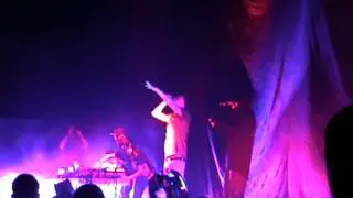 Oxxxymiron - Песенка Гремлина (разогрев The Prodigy) (black-skiLLs.com)