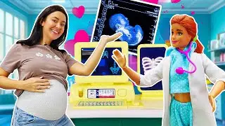 Katy e Boneca Barbie no M&eacute;dico: Exame dos Beb&ecirc;s no Hospital &ndash; V&iacute;deo para Meninas 🏥👶💖