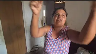 NATALICIA ESTAVA MUITO ESTRESADA ELA QUE CASAMENTO AGEITAR OS CABELOS FAZER AS UMAS E ROUPAS NOVAS !