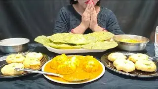 ASMR Eating Crispy Palak Puri, Egg Butter Masala, Vada, Sambar & Peanut Chutney 