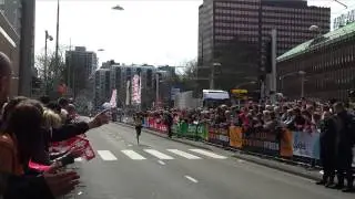 Marathon Rotterdam 2013: Sammy Kitwara (2:07:22) 200m before the finish
