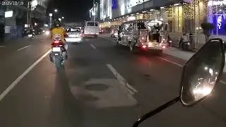 Mga mga pasaway motorcycle dumaan sa sidewalk at ako din pero kapiraso lang 🤦