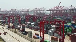 IMF sees steady global growth in 2026 as AI boom offsets trade headwinds | REUTERS