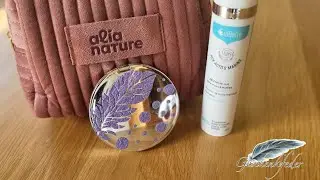 Taschen Spiegel mit Glitzer Strukturpaste und Federn | 1222. DIY-Kreativ-Idee