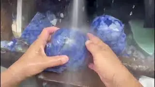 Walmere Hand-Carving a Crystal Skull in Brazil | Crystal Skulls Brazil