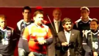 Raul Lozano dziekuje kibicom