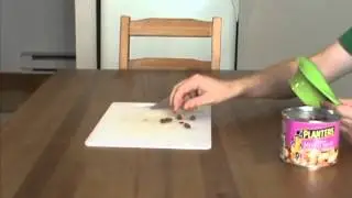 Under-a-minute Kitchen Tips: Chopping Nuts