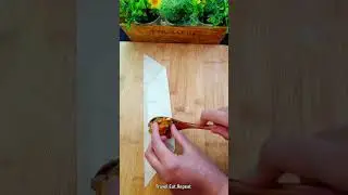 How to make perfect mini samosas from spring roll sheets 🙌 | Samosa folding tutorial/technique