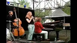 Lisa Wahlandt Korea
